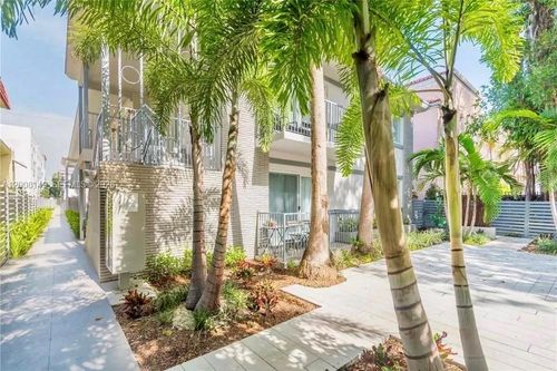 14-740 Meridian Ave, Miami Beach, FL, 33139 | Card Image