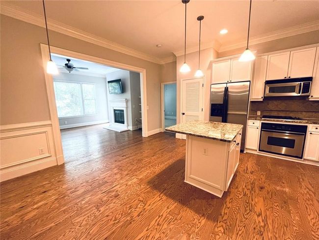 APT-1402 - 11 Perimeter Ctr E, Condo with 2 bedrooms, 2 bathrooms and 2 parking in Atlanta GA | Image 5