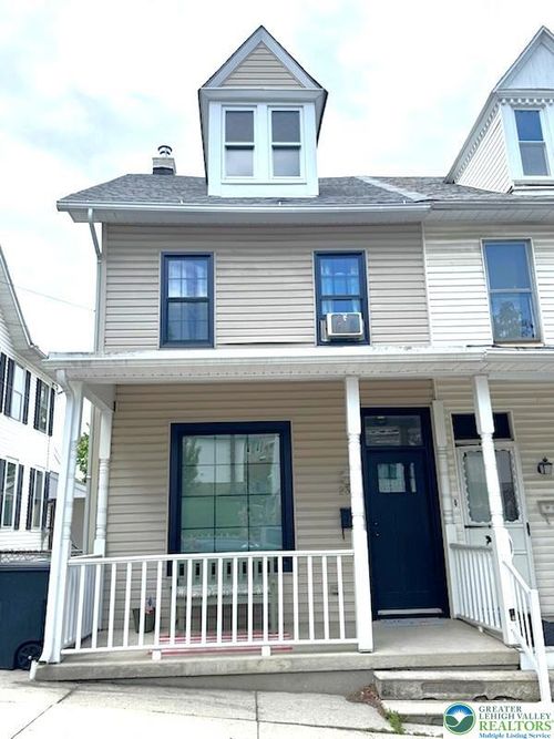 233 N Warren St, Orwigsburg, PA, 17961-1829 | Card Image