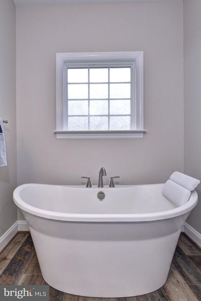 320 12 Th St, House other with 3 bedrooms, 2 bathrooms and null parking in West Point VA | Image 20