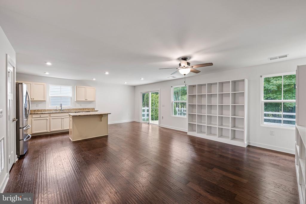 Residential in MILFORD 5