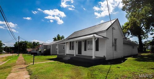 207 S Harry Junior St, Desloge, MO, 63601-3029 | Card Image