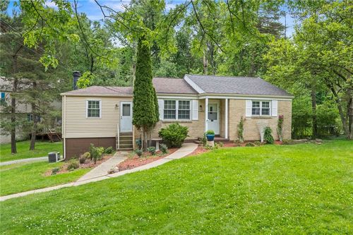 9246 Mary Ave, Pittsburgh, PA, 15237-4844 | Card Image