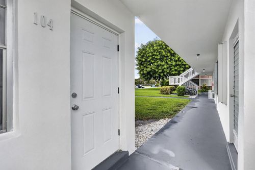 1-104 Easthampton E, West Palm Beach, FL, 33417-1918 | Card Image
