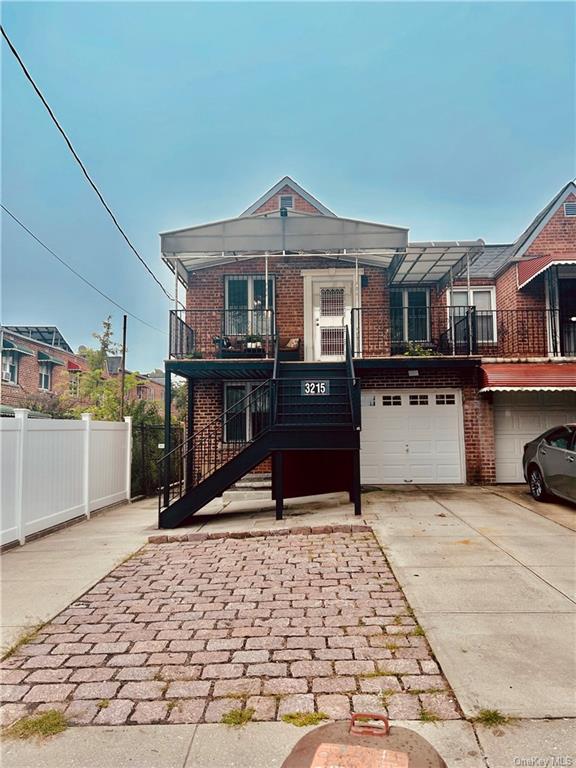 Eastchester Rd, Bronx, NY 10469