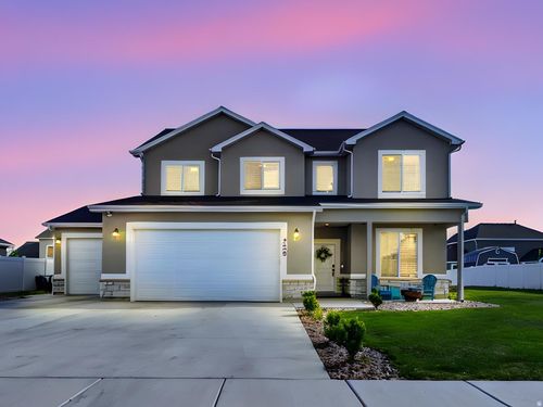 2429 W 2900 N, Farr West, UT, 84404-8143 | Card Image