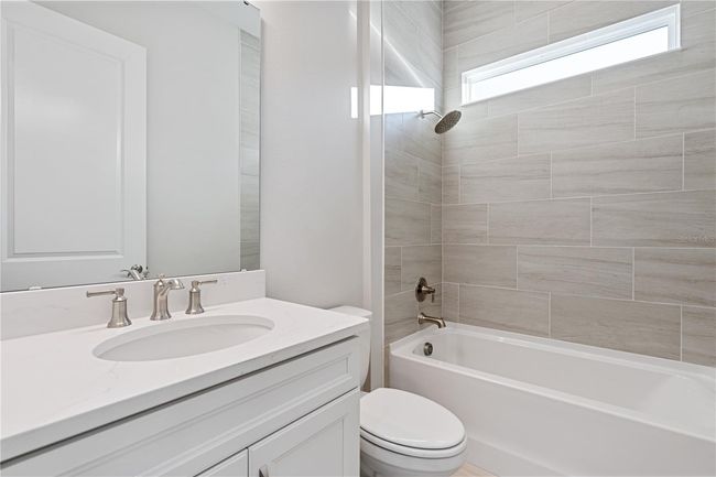 7851 Stoney Bay Loop, House other with 3 bedrooms, 2 bathrooms and null parking in KISSIMMEE FL | Image 8