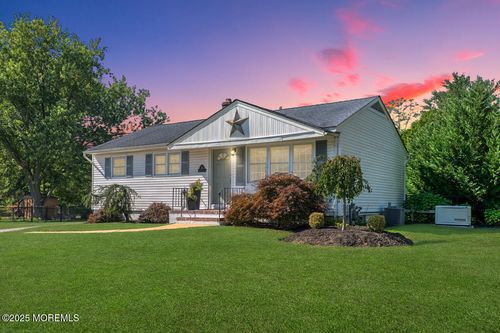 4 Lake Dr, Howell, NJ, 07731-1508 | Card Image