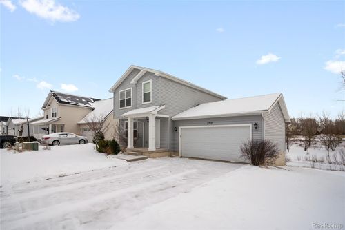 3717 Meijer Ct, Mason, MI, 48854-8304 | Card Image