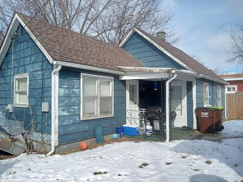 611 Croswell St, Adrian, MI, 49221-2474 | Card Image