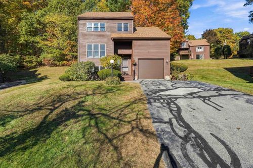 19 Gloucester Ln, Nashua, NH, 03063-3452 | Card Image