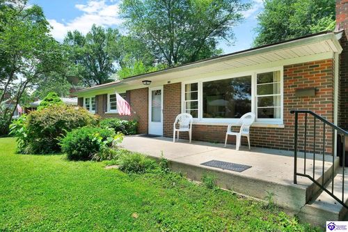 3126 Michael Dr, Louisville, KY, 40220-3512 | Card Image