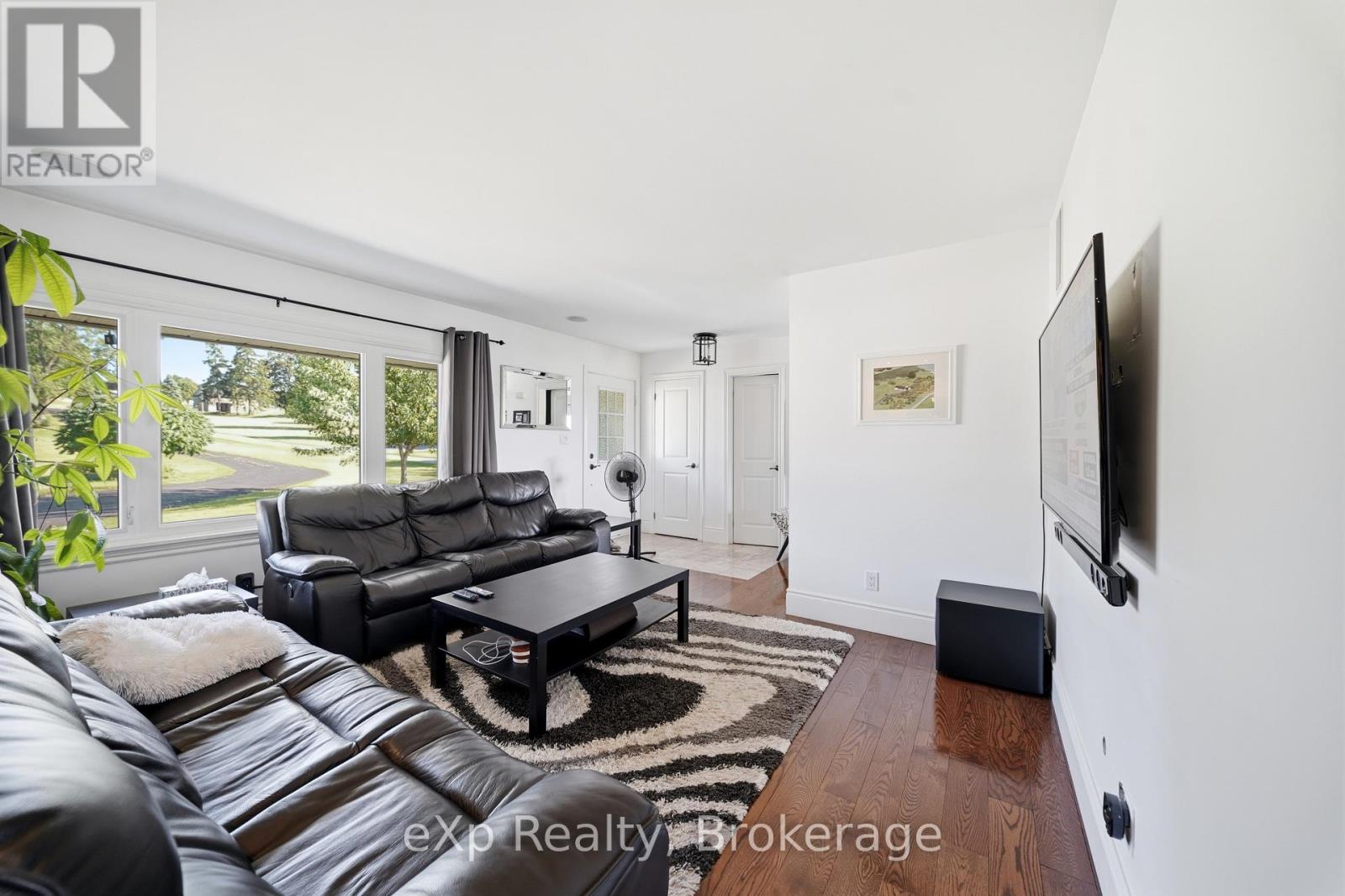 Residential Lease in Prince Edward County (Ameliasburg Ward) 5