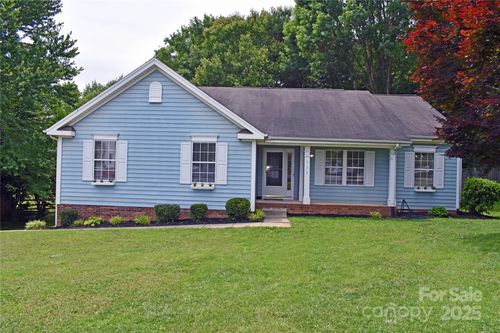 117 Blackberry Ln, Mooresville, NC, 28117-8012 | Card Image