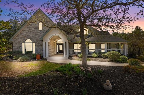 187 Stephen F Austin Blvd, Bastrop, TX, 78602-3383 | Card Image