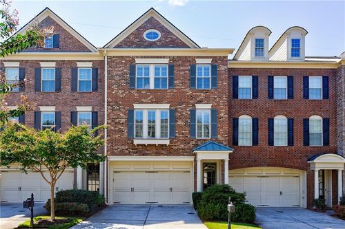 7428 Portbury Park Ln, Suwanee, GA, 30024-6662 | Card Image
