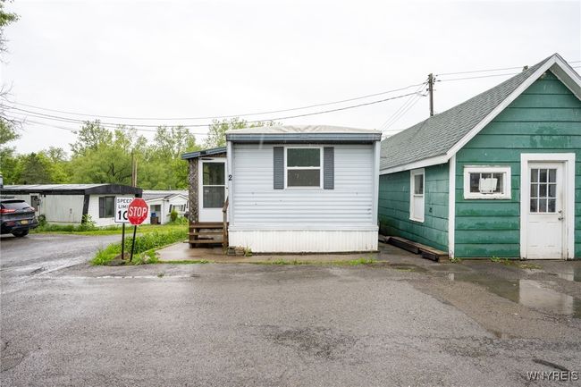 2 - 1021 Olean Rd, House other with 3 bedrooms, 1 bathrooms and null parking in East Aurora NY | Image 4