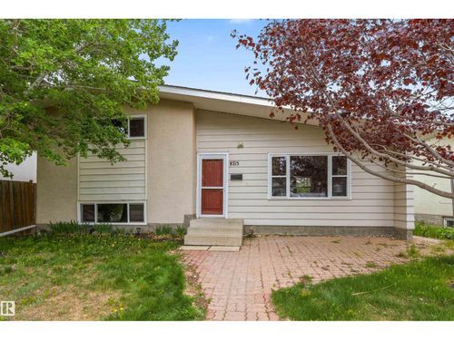 8715 164a St Nw, Edmonton, AB, T5R2R2 | Card Image