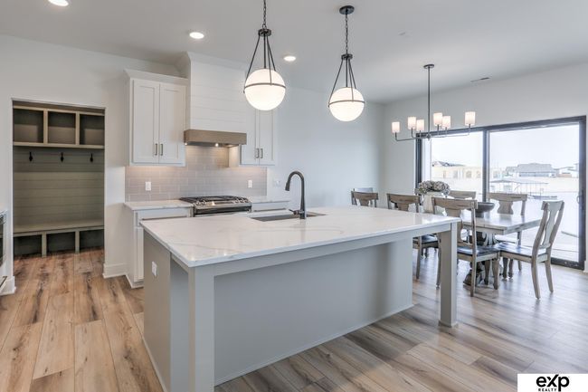 28574 Jessie Cir, House other with 3 bedrooms, 3 bathrooms and 3 parking in Valley NE | Image 5