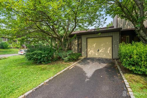 65 Laurie Ct, Matawan, NJ, 07747-3557 | Card Image