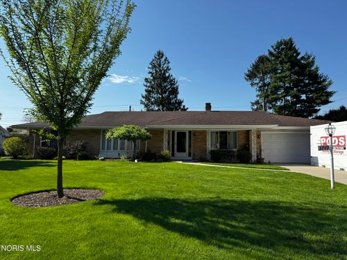 3749 Beverly Hills Dr, Toledo, OH, 43614-2210 | Card Image