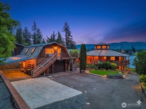 17049 Lakepoint Dr Se, Yelm, WA, 98597-9108 | Card Image