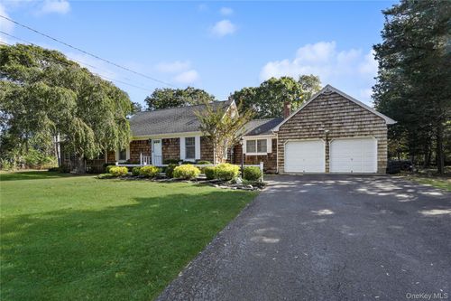 48 Nidzyn Ave, Remsenburg, NY, 11960-2056 | Card Image