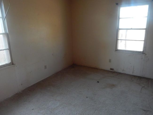 25 Adair Dr, House other with 3 bedrooms, 1 bathrooms and null parking in Tulia TX | Image 5