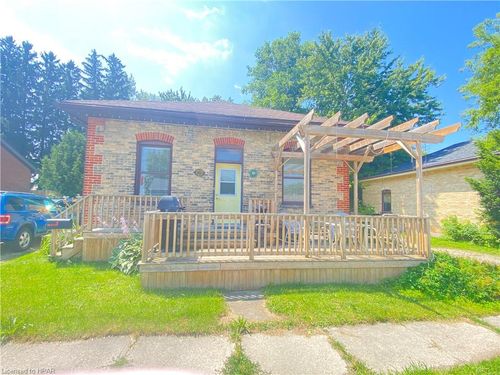 660 King Street, Palmerston, ON, N0G2P0 | Card Image