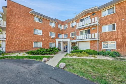 apt-303-25 E Palatine Rd, Arlington Heights, IL, 60004-3867 | Card Image