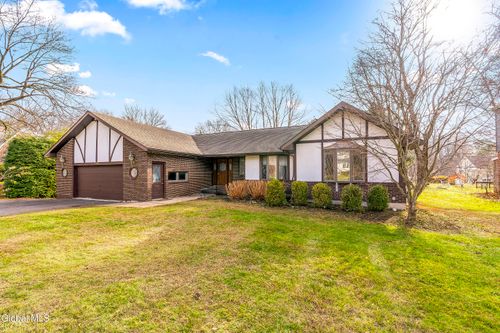 722 Feura Bush Rd, Delmar, NY, 12054-9787 | Card Image