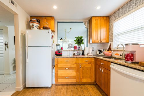 apt-214k-6670 Royal Palm Blvd, Margate, FL, 33063-2189 | Card Image