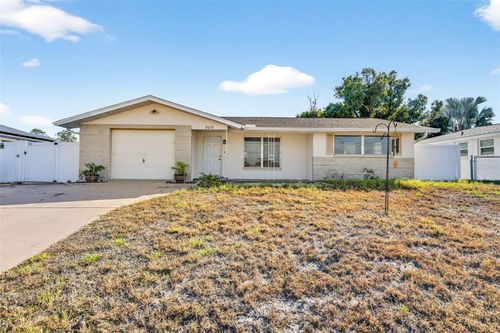 8018 Valmy Ln, PORT RICHEY, FL, 34668-4046 | Card Image