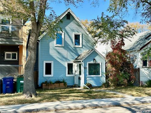 537 Av F S, Saskatoon, SK, S7M1T6 | Card Image