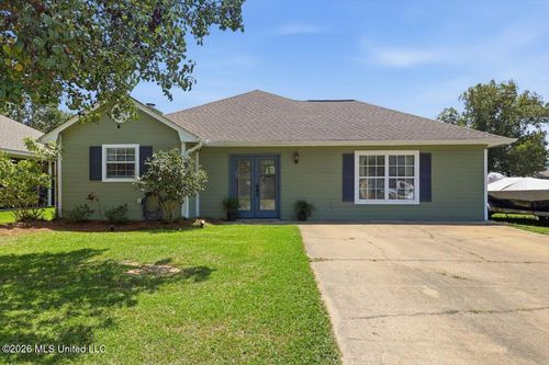 728 Whippoorwill Dr, Brandon, MS, 39047-7399 | Card Image