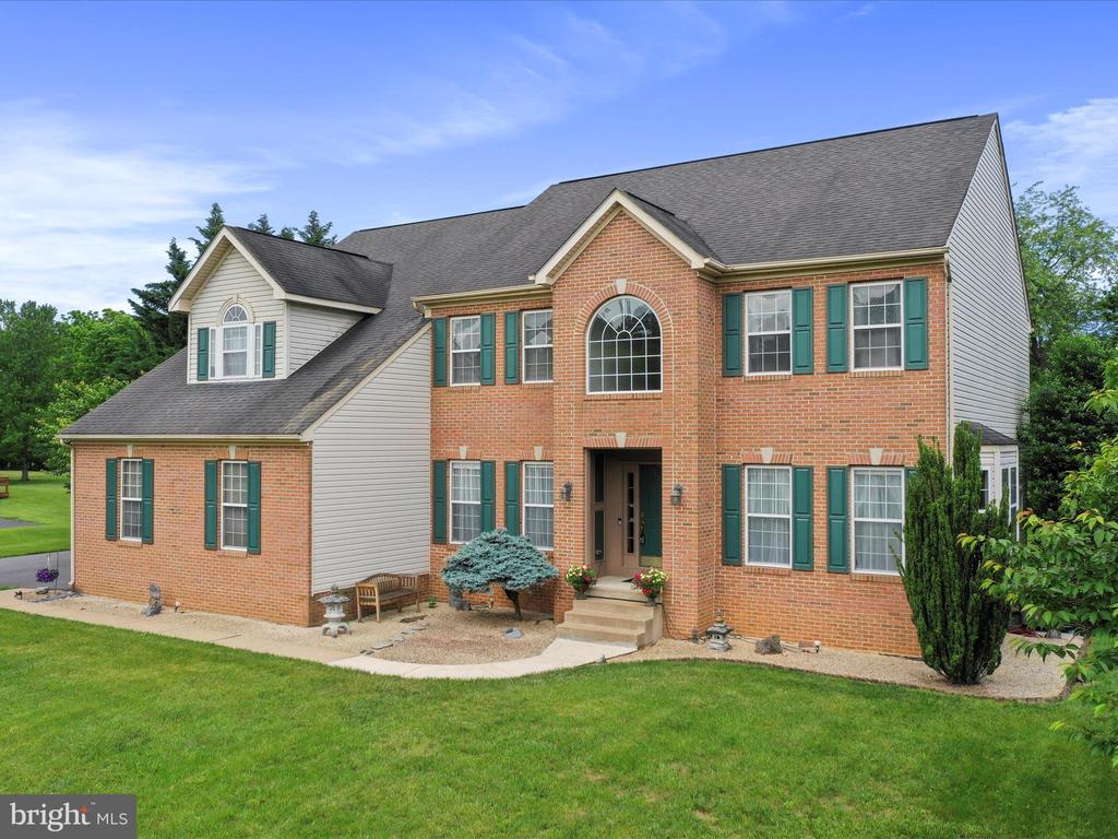 Horizon Way, Martinsburg, WV 25403