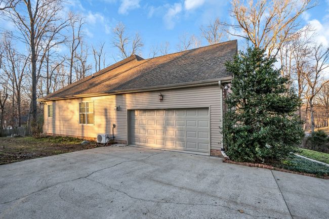 102 Stephen Nicks Dr, House other with 3 bedrooms, 2 bathrooms and 4 parking in Dickson TN | Image 4