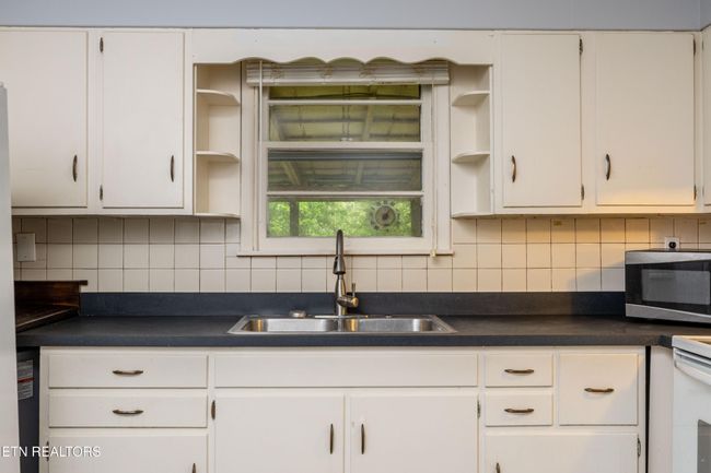 2105 Bradshaw Garden Rd, House other with 2 bedrooms, 1 bathrooms and null parking in Knoxville TN | Image 13