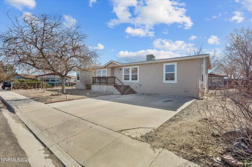 917 Opal Way, Fernley, NV, 89408-9424 | Card Image