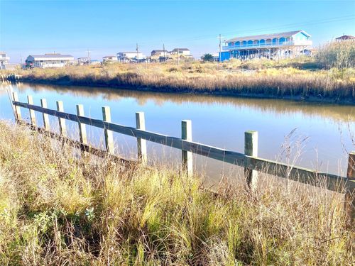 1136 Pennington St, Gilchrist, TX, 77617 | Card Image