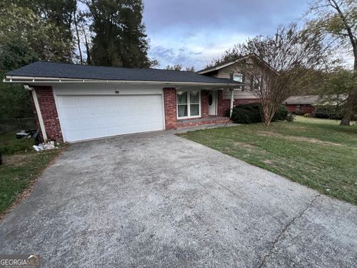 702 Courtland Dr, Dalton, GA, 30720-5735 | Card Image