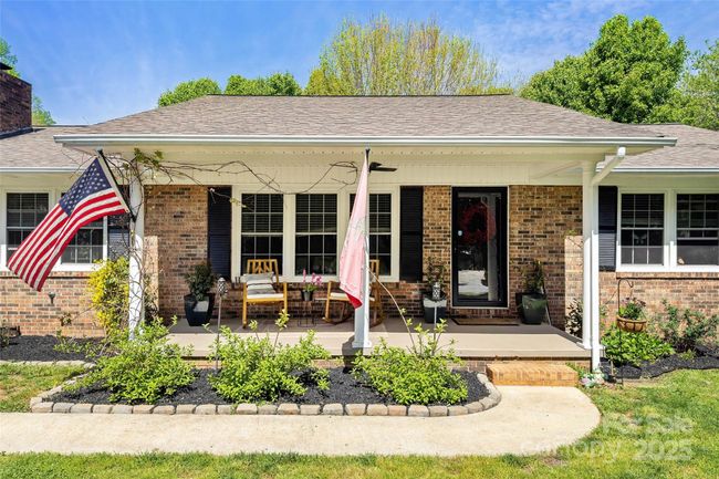 10 - 108 W Carson St, House other with 3 bedrooms, 2 bathrooms and null parking in Old Fort NC | Image 6