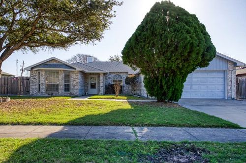 2408 Oak Brook Dr, Portland, TX, 78374-3235 | Card Image