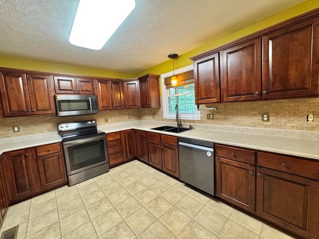 340 Lake Forest Dr, House other with 4 bedrooms, 4 bathrooms and null parking in Somerset KY | Image 27