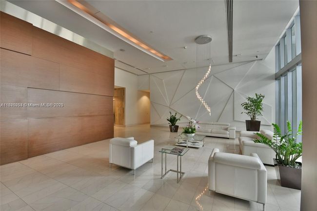 APT-2617 - 1111 Sw 1 St Ave, Condo with 2 bedrooms, 2 bathrooms and null parking in Miami FL | Image 17