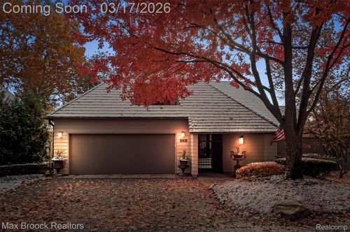 969 Bloomfield Woods, Bloomfield Hills, MI, 48304-2244 | Card Image