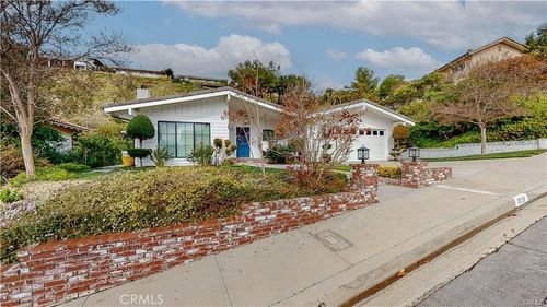 3119 Mesa Verde, Burbank, CA, 91504 | Card Image
