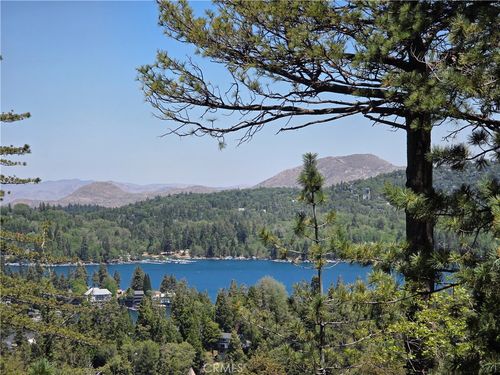 551 Raccoon Ct, Lake Arrowhead, CA, 92352 | Card Image