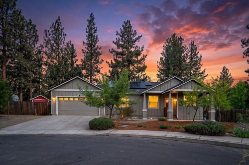 61095 Honkers Ct, Bend, OR, 97702-9370 | Card Image