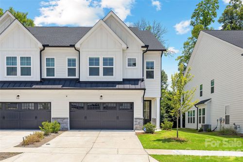 6023 Corbin Woods Ct, Charlotte, NC, 28226-1027 | Card Image